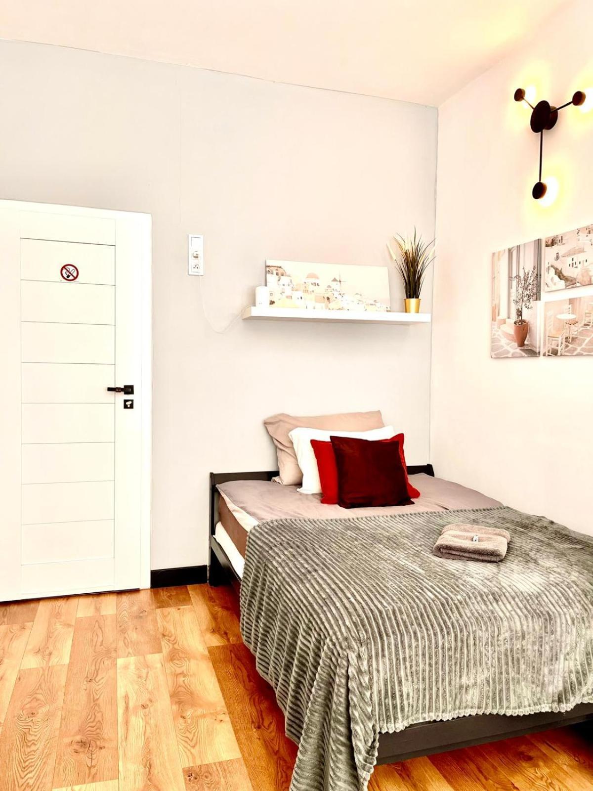 Super 1 Bed Room Condo In Warszawa Center מראה חיצוני תמונה